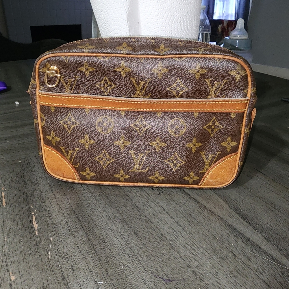 Louis Vuitton Crossbody Bag